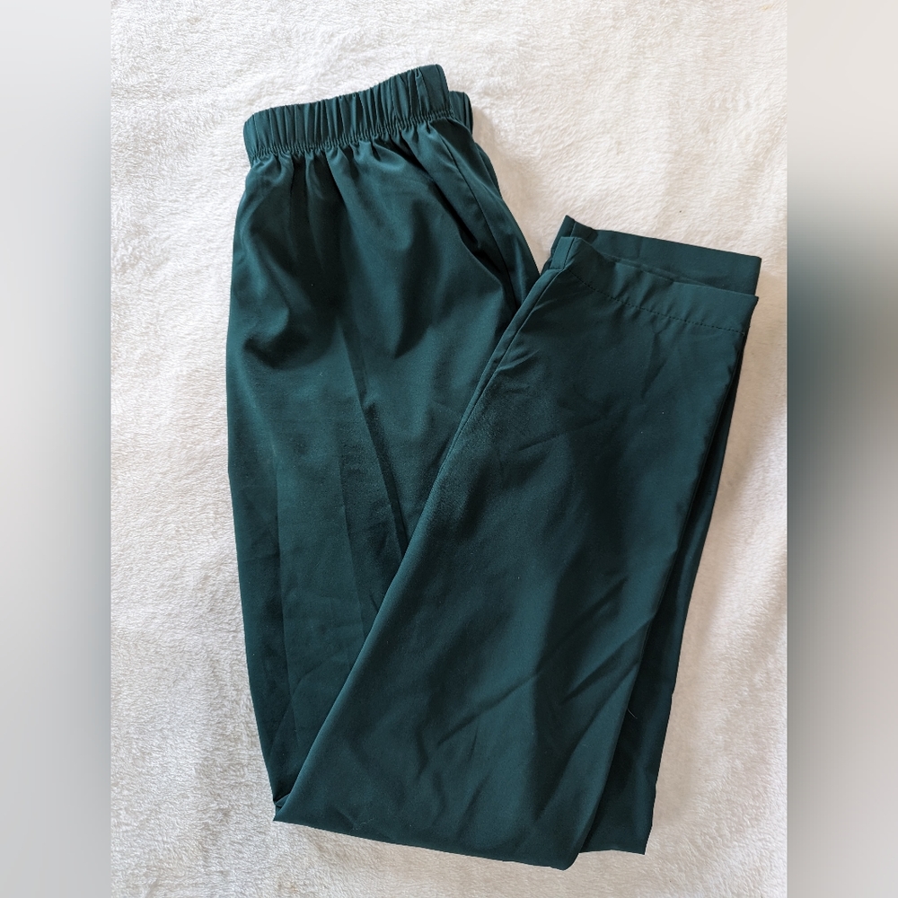 Lily White Dark Green Ankle Pants